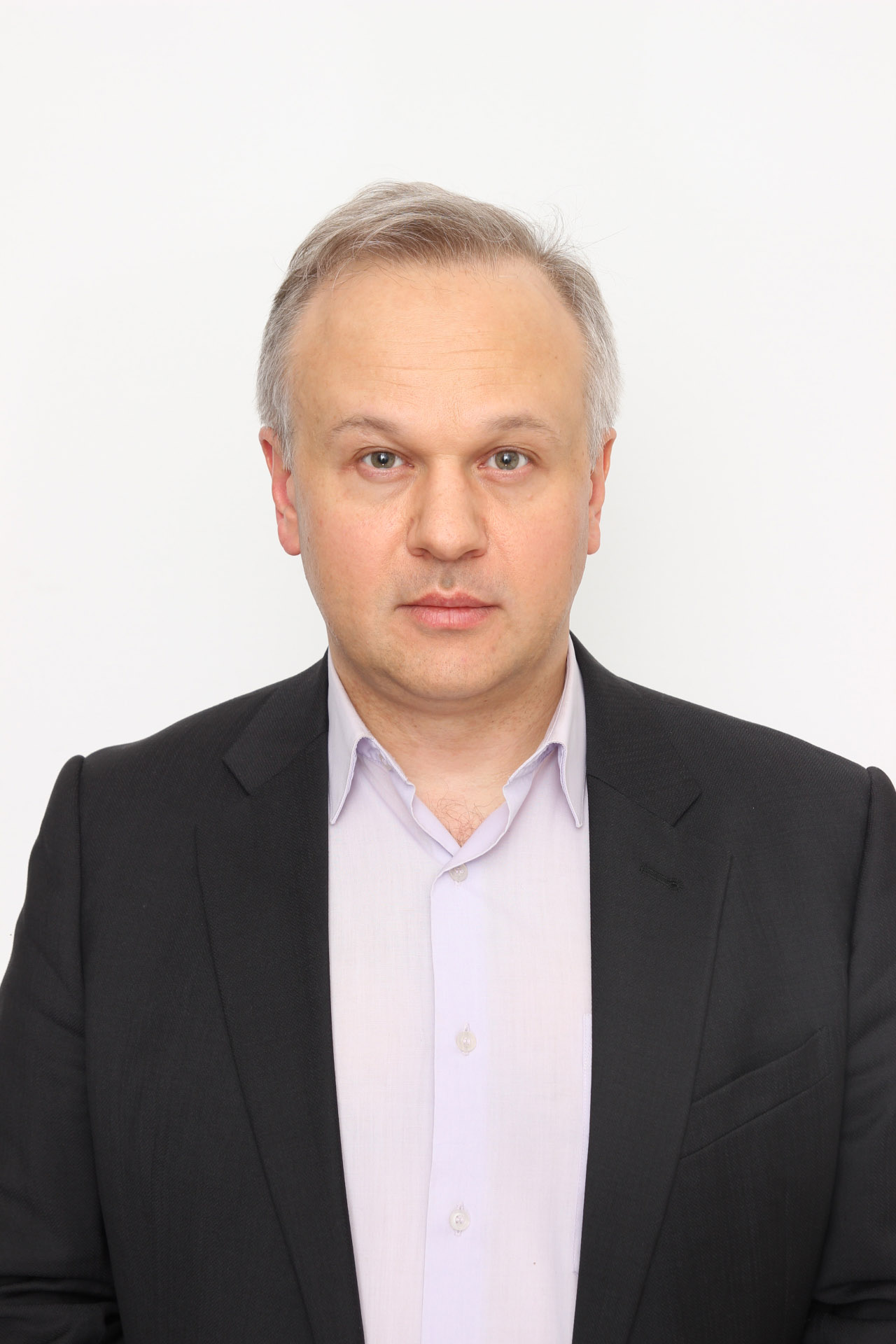 Dr. Vitali Braun